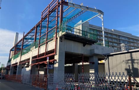 駅の外壁・上家部分の骨組みを構築（福駅）